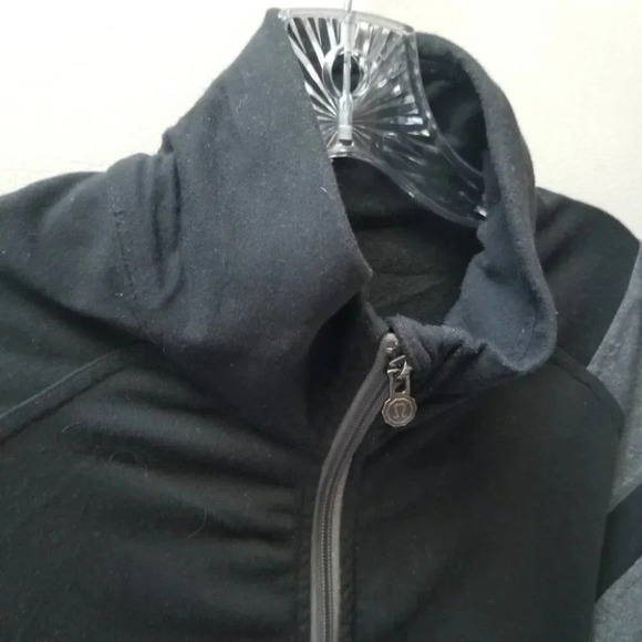 Lululemon Men's Black Grey Zip Up Jacket M - Picture 5 of 10